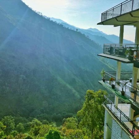Hotel Ella Mount Heaven Esterno foto