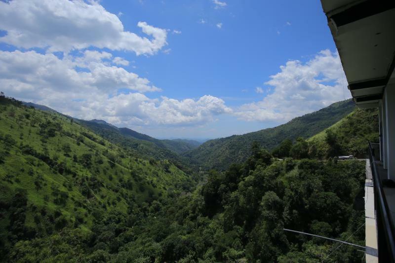 Hotel Ella Mount Heaven Esterno foto